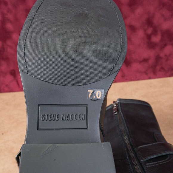 Steve Madden Women Arch Black Leather Moto Biker Ankle Boots sz 7 - Picture 7 of 9